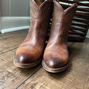 Frye Billy Short boots
